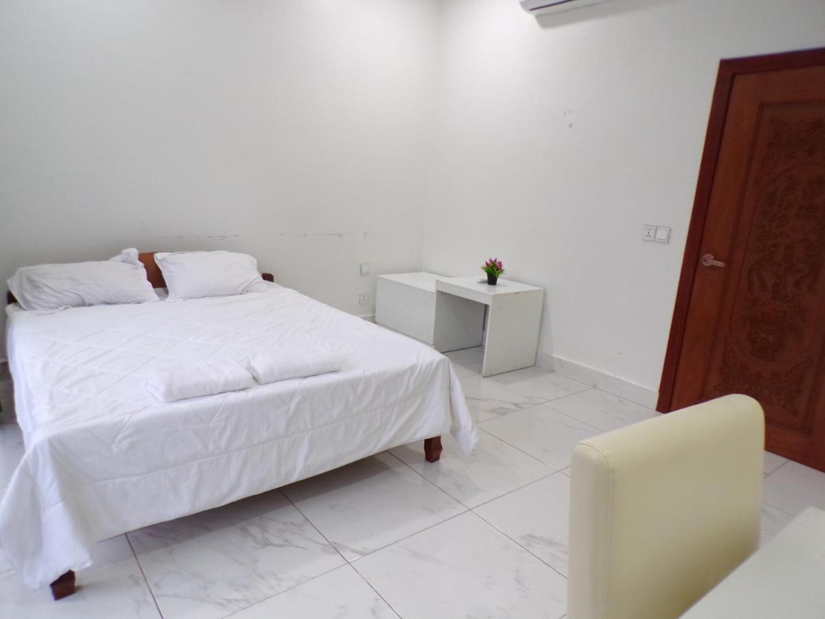 Ananta Aster Apartment Phnom Penh Luaran gambar